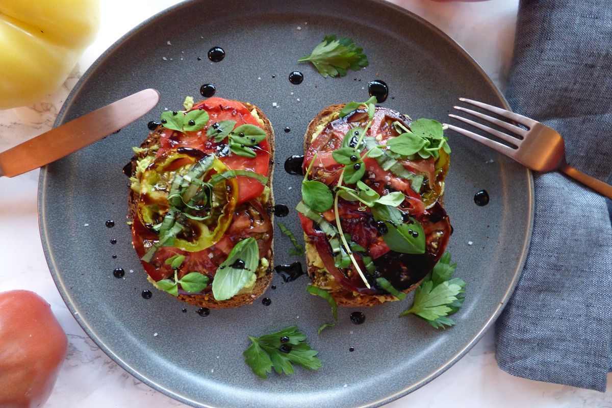 avocado-toast-vegan-recipe