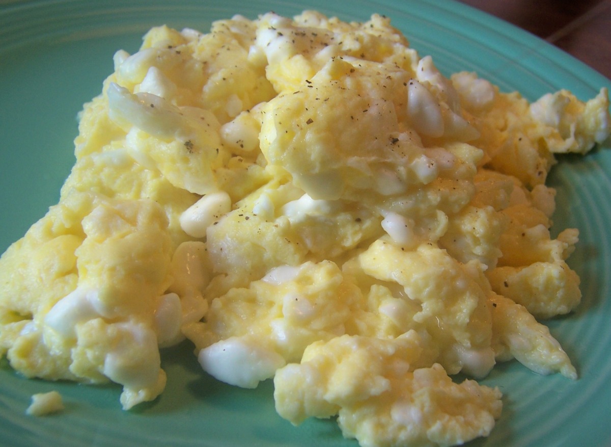 cottage-cheese-scrambled-eggs-recipe