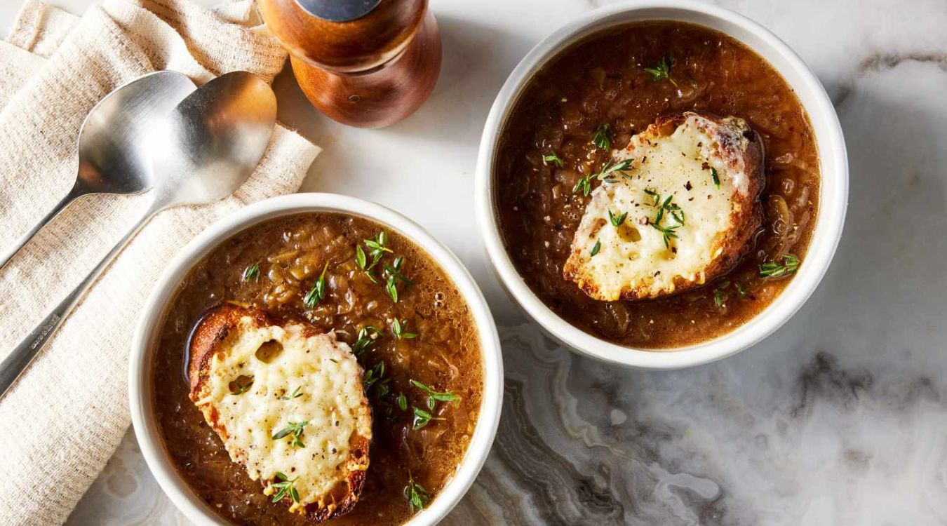 slow-cooker-french-onion-soup-recipe