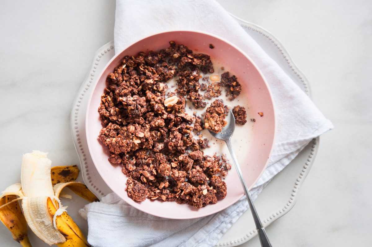 canadian-vegan-peanut-butter-granola-recipe