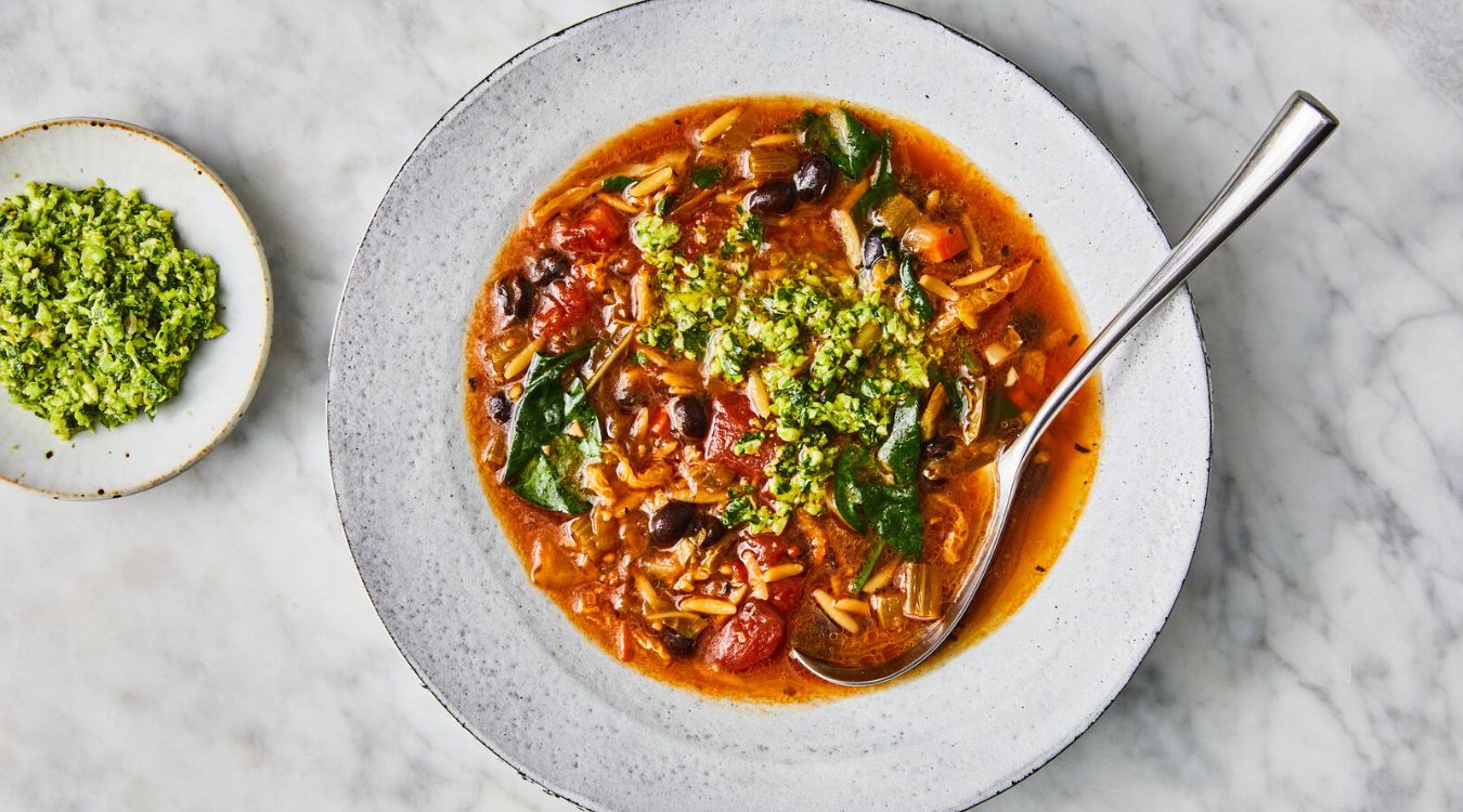 instant-pot-vegan-quinoa-and-kale-minestrone-soup-recipe