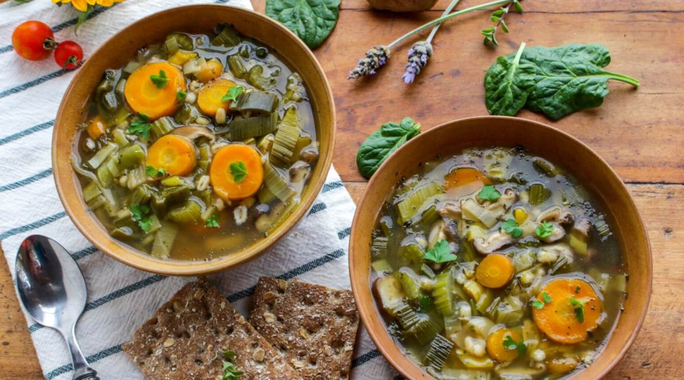 instant-pot-vegan-vegetable-and-barley-soup-recipe
