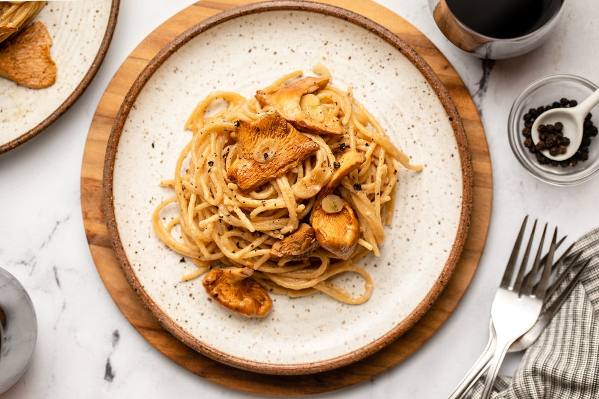 vegan-cacio-e-pepe-recipe