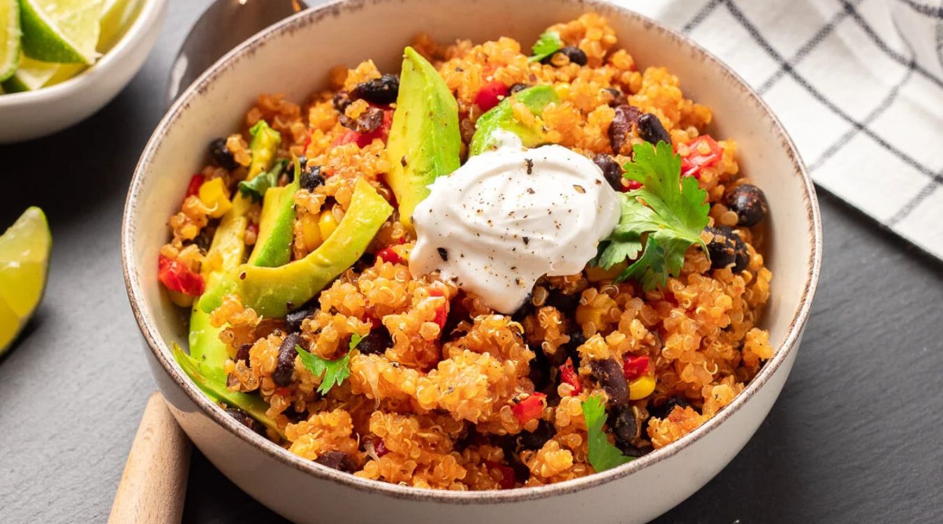 vegan-mexican-quinoa-bowl-recipe