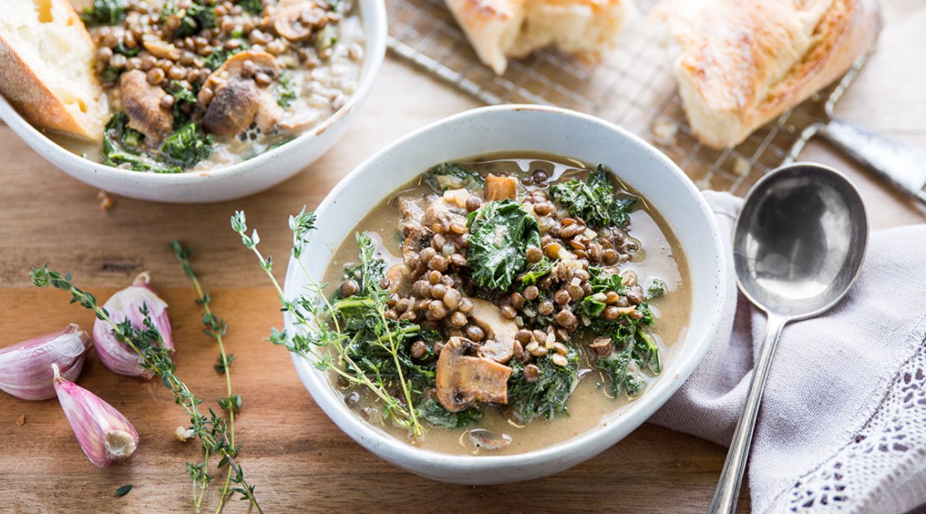 vegan-mushroom-and-kale-soup-recipe