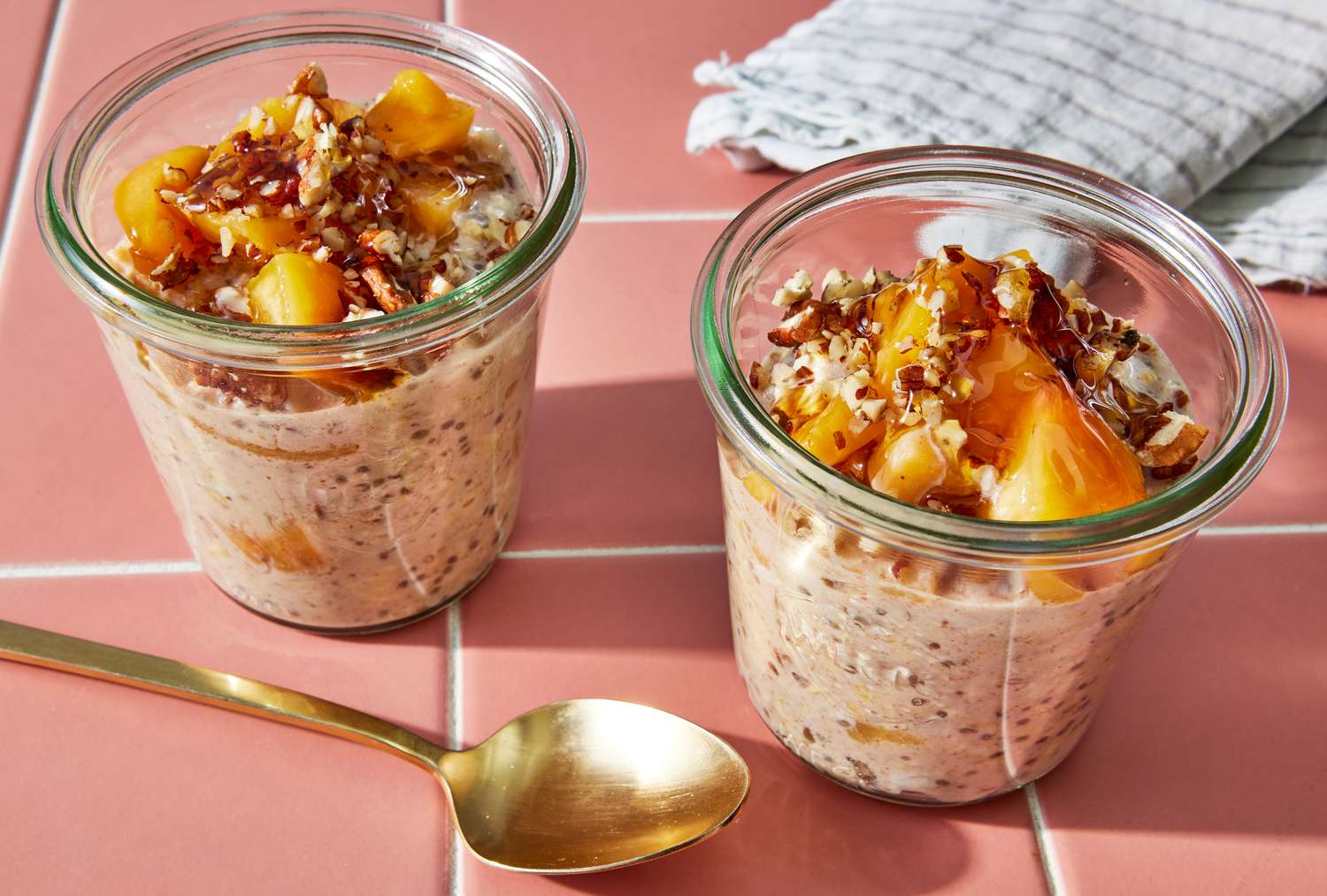 vegan-overnight-oats-with-chia-seeds-recipe