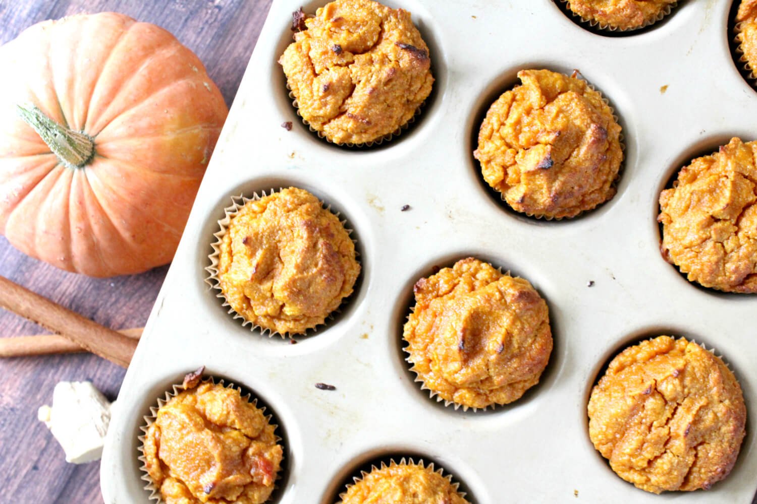 vegan-pumpkin-spice-breakfast-cupcakes-recipe