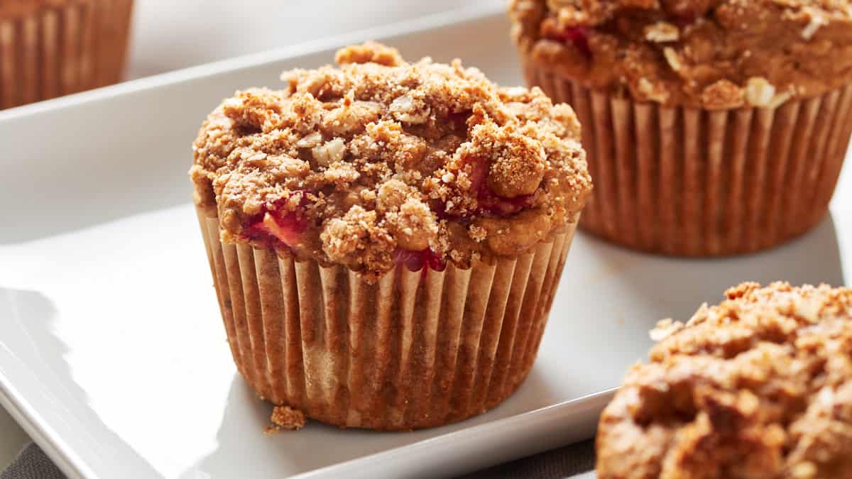 vegan-rhubarb-bran-muffins-recipe