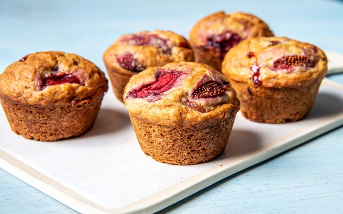 vegan-strawberry-muffins-recipe